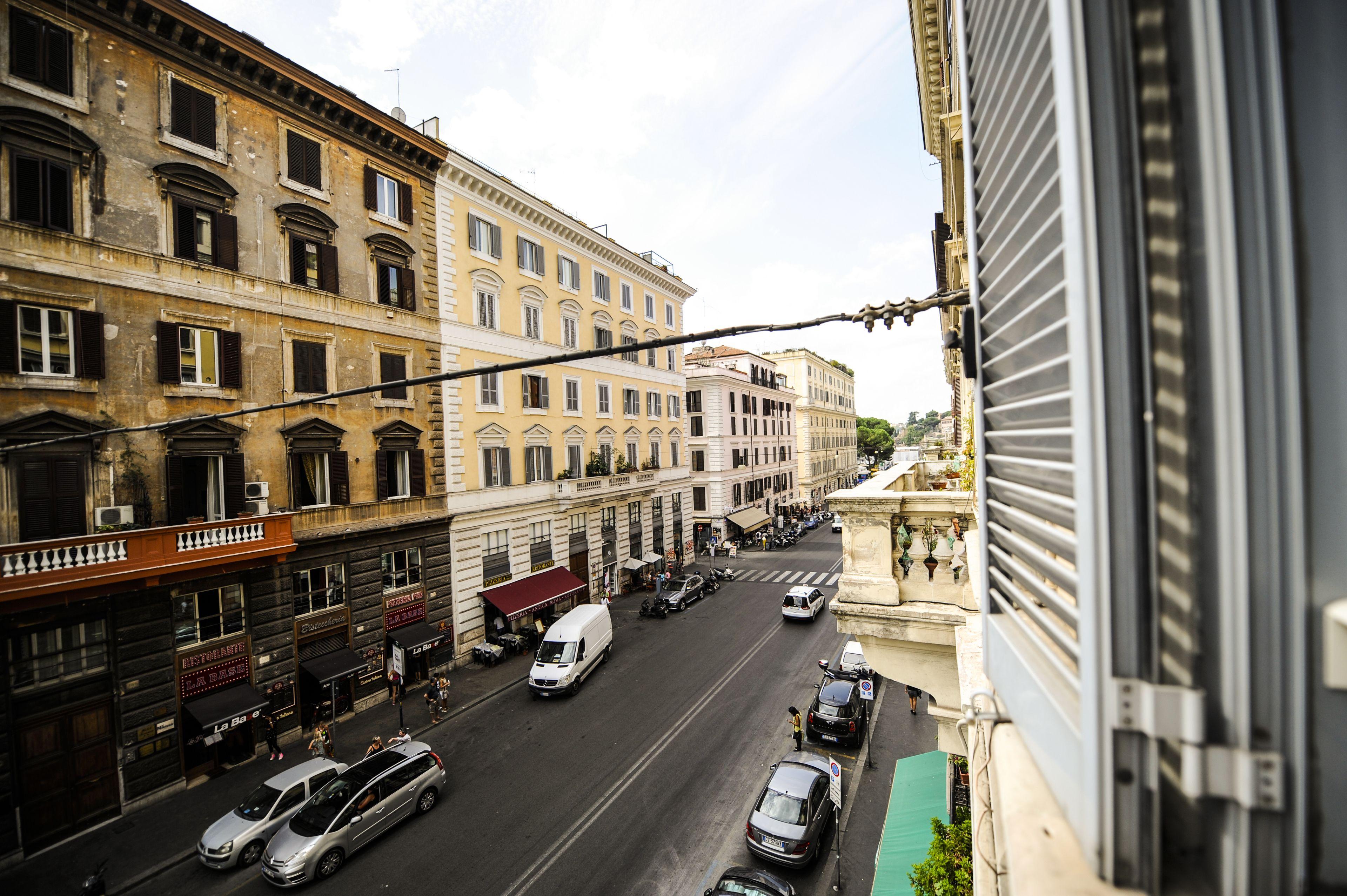 The Roman Empire Guesthouse — Photos 2